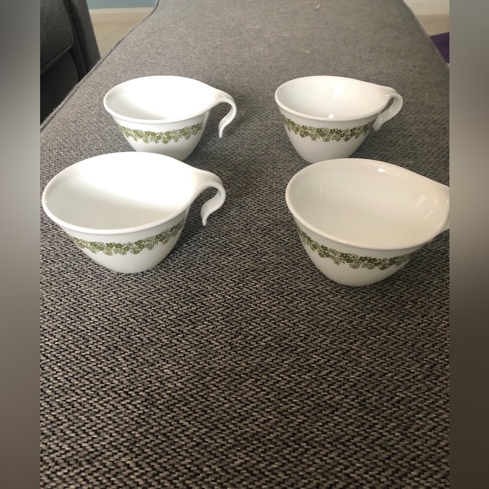 Vintage 1970’s Corelle Spring Blossom Hook Handle Cups (4)